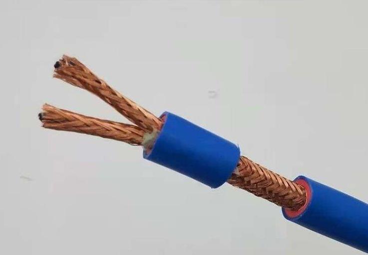 南方一線(xiàn)阻燃電纜有什么特點(diǎn)以及拒絕劣質(zhì)的電力電纜